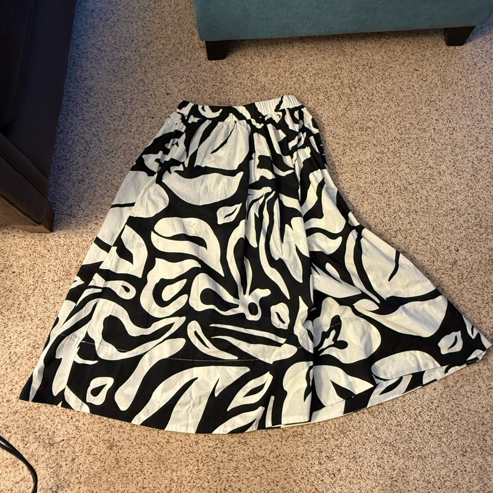 Philosophy black and white skirt cotton size large NWT